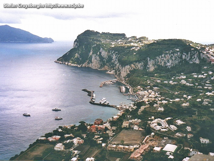 Capri Vulkanisch eiland dat je kan bereiken vanuit de baai van Napels. Stefan Cruysberghs